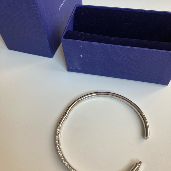 Swarovski Dangle Bracelet - Picture 2 of 12